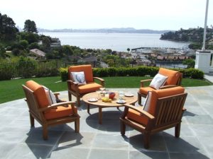 Gartenmöbel Sitzecke mit Tisch